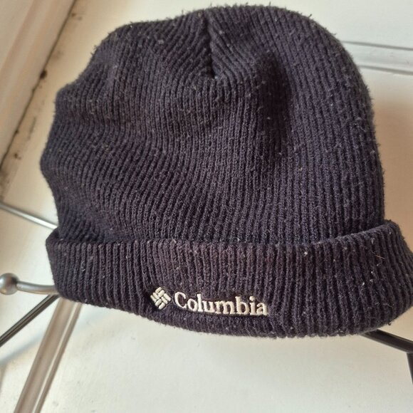 Columbia Black Fluted Beanie - Picture 1 of 3